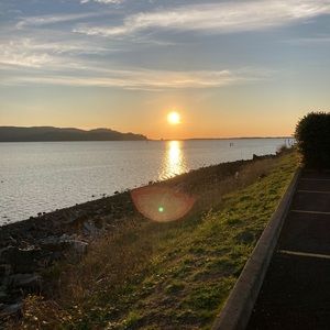 Meet your Posher, Avery